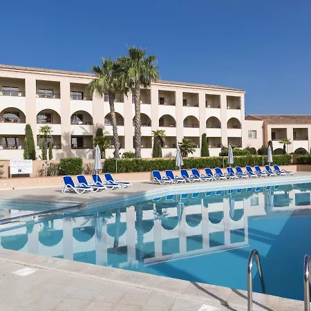 Spacious With Balcony On The East Coast Of Corsica Linguizzetta